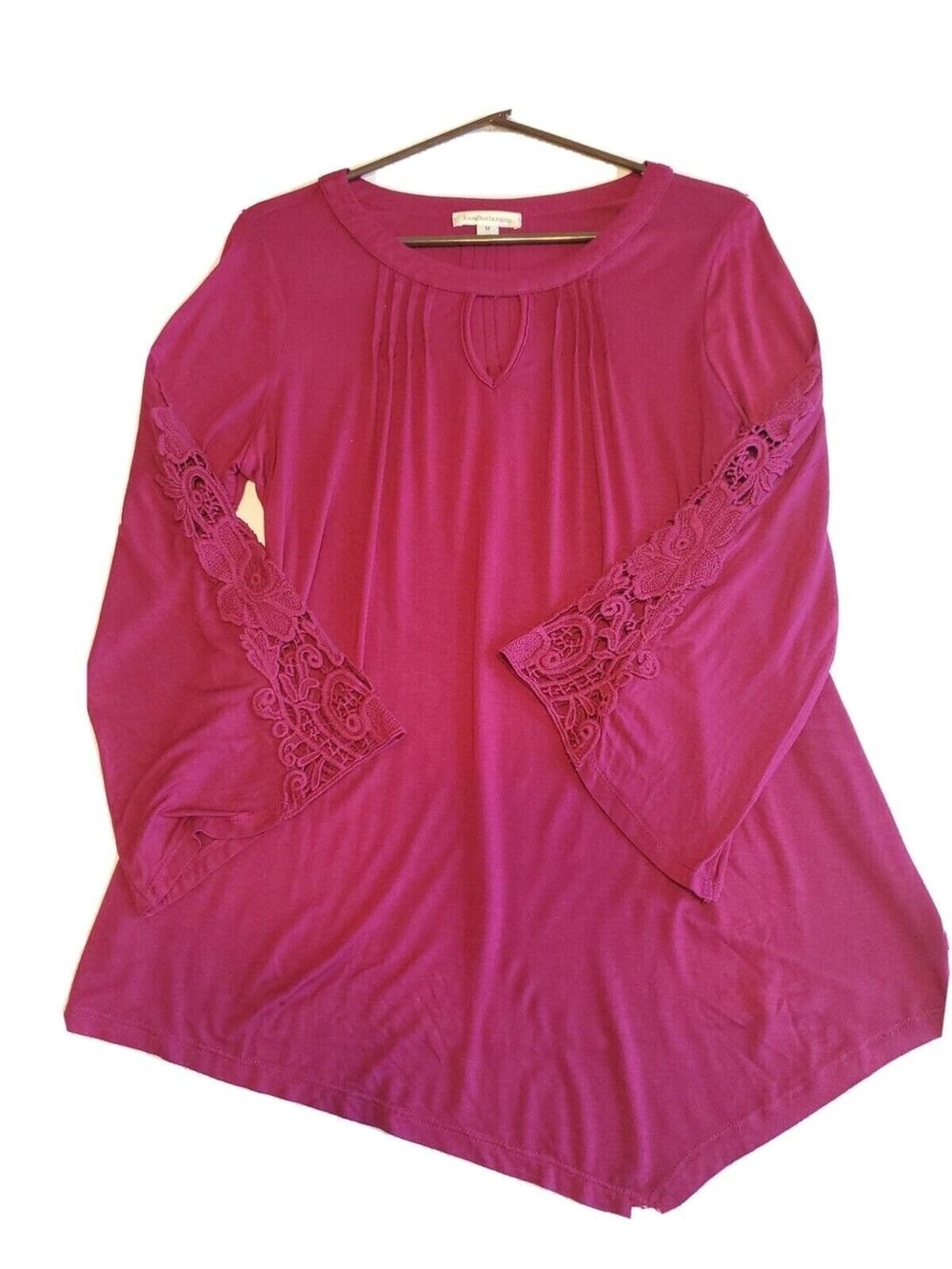 Women's Top Medium Lightweight Flowy Crochet Asymmetrical Hem Stretch Maroon